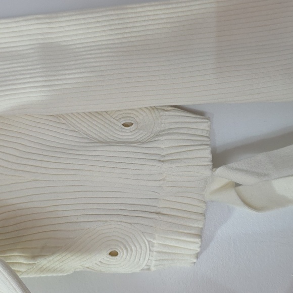 ANDREĀDAMO Off-White Ribbed Pants - Picture 10 of 12